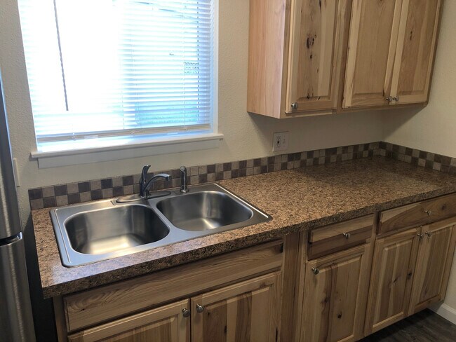 Foto del edificio - 4508 Stover St