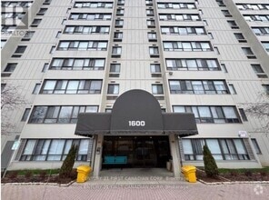 Building Photo - 1600-1600 Adelaide St N