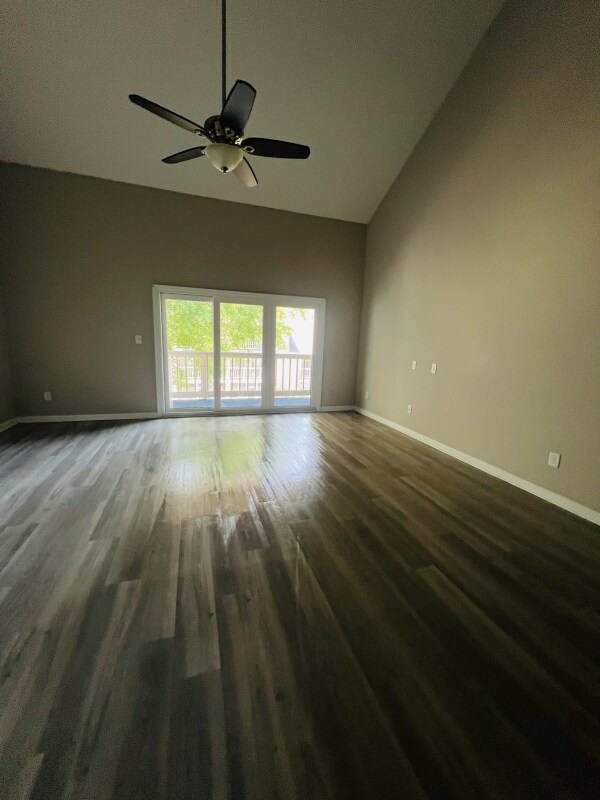 Foto principal - 1870 Auburn Ln