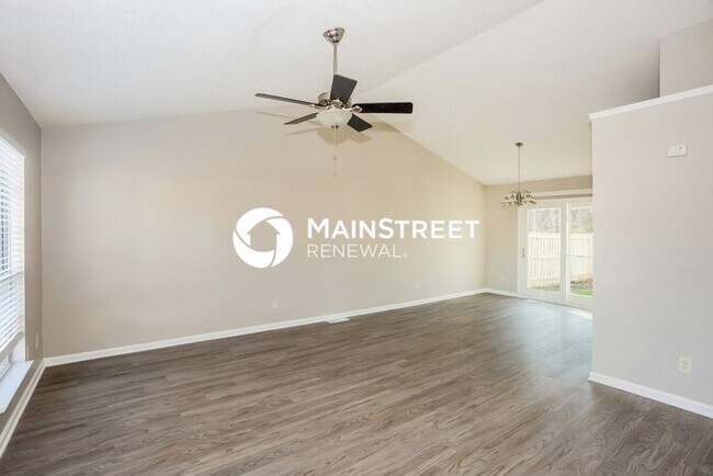 Foto del edificio - 4 Bedroom Pet-Friendly Home in Charlotte, NC with Main Street Renewal