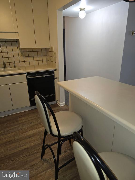 Foto del edificio - 154 Woodstream Dr