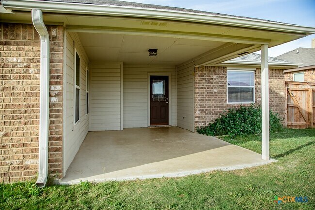 Foto del edificio - 2908 Tarrant County Dr