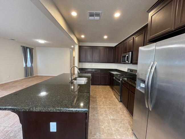 Foto del edificio - 3845 Lookout Dr