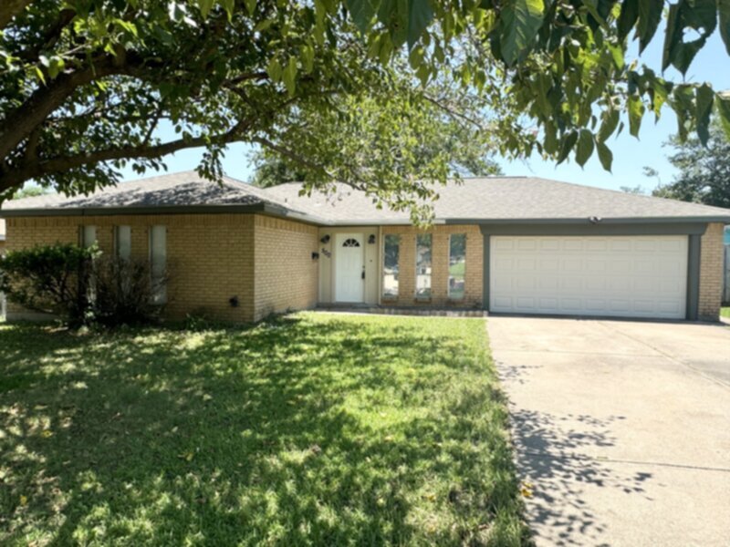 Primary Photo - 3 BEDROOM IN MESQUITE**** SKYLINE SUBDIVIS...