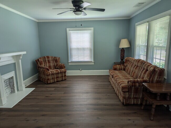 Foto del edificio - 714 E Tinsley St