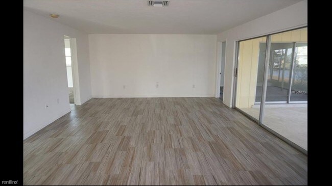 Building Photo - 360 Delido Ct