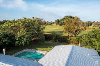 Building Photo - 409 Cypress Way E