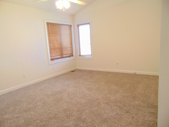 Building Photo - 103 Broad Oak Pl