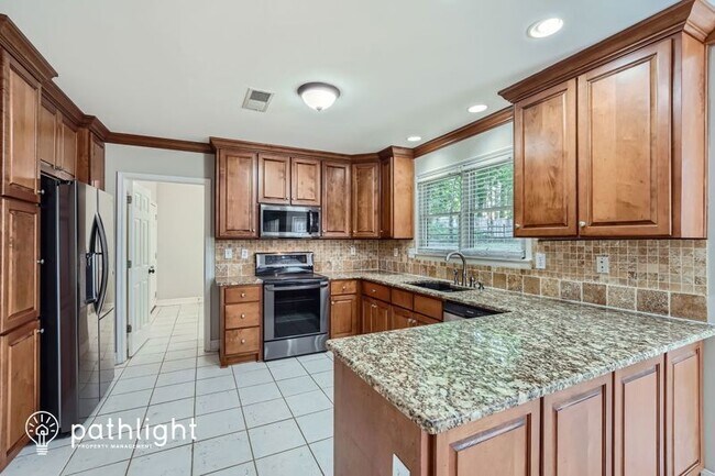 Foto del edificio - 2226 Saluda Ln NW