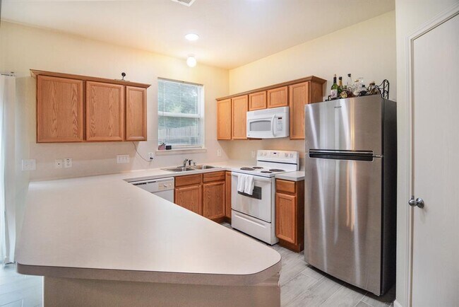Foto del edificio - 8123 Barnes Ridge Ln
