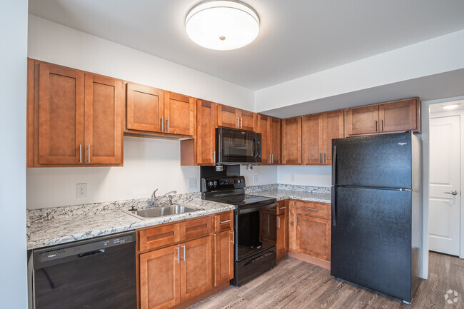 1 BR, 1 BA - 700 SF - Kitchen - The Willows at Berlin