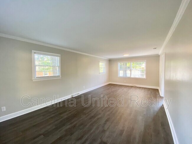 Building Photo - 7123 Rockledge Dr