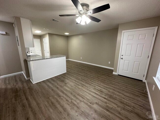 Foto del edificio - 8011 Kipling St