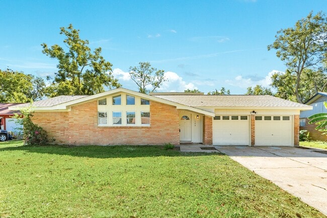 Foto del edificio - 124 Sage St