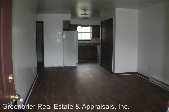 Building Photo - 404 Berkley Ave Ext