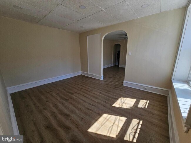 Foto del edificio - 718 S 52nd St