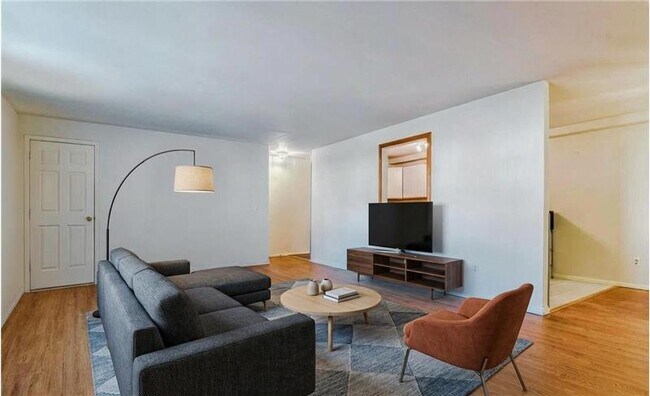 Foto del edificio - 226 Bexley Ln