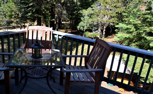 Foto del edificio - Sweet 2BD Cabin! Avail for a 3-6 month Win...