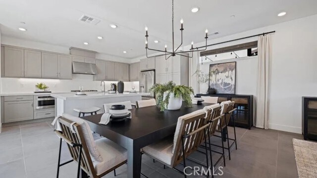 Building Photo - 27213 Tamarack Ln