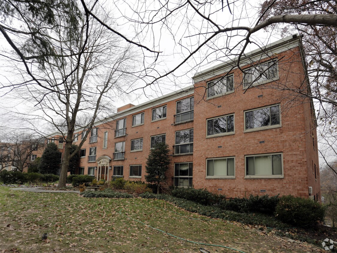 Foto del edificio - 2711 Ordway St NW