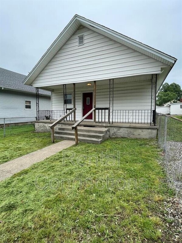 916 S 14th St, Herrin, IL 62948 House Rental in Herrin, IL