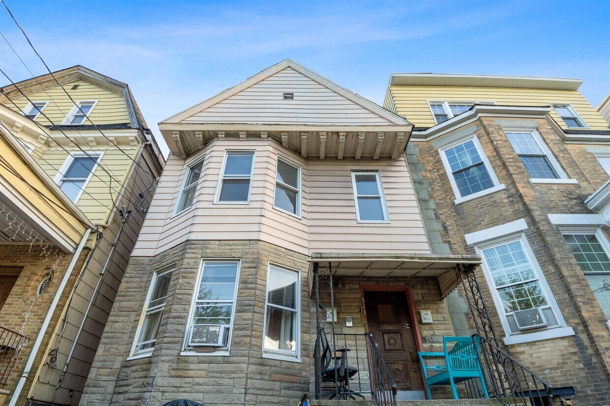 Foto principal - 313 23rd St