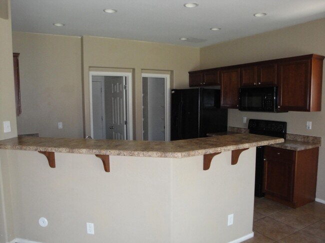 Building Photo - 44457 W Knauss Dr
