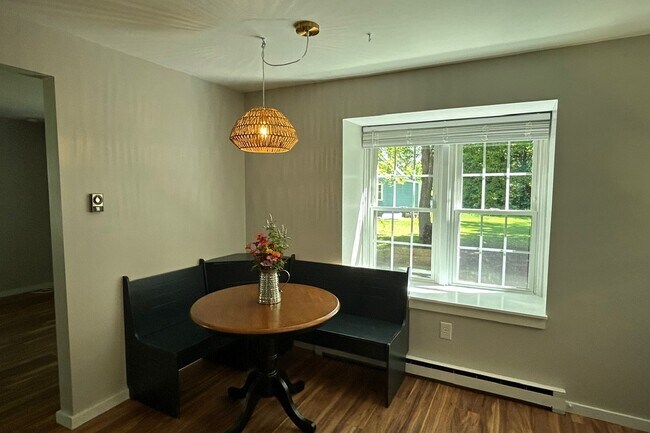 Foto del edificio - 10 Falls River Cir
