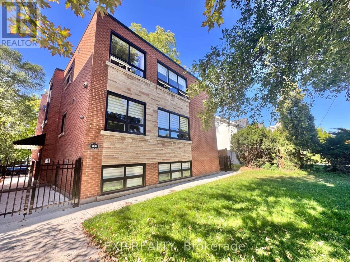Photo principale - 100 West Avenue S