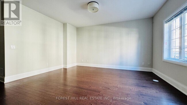 Building Photo - 20 American Elm Wy