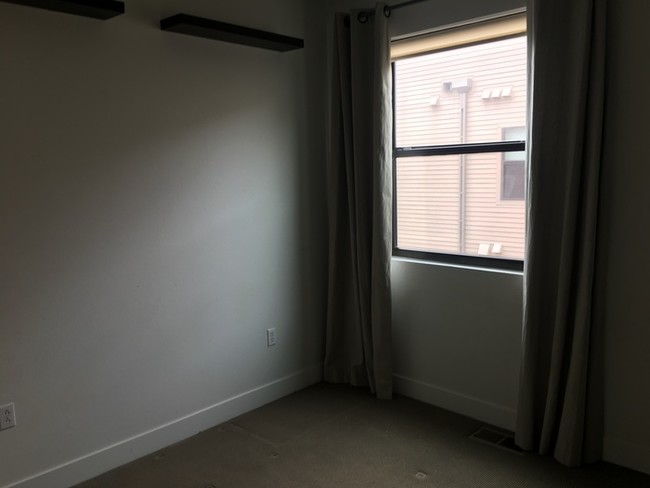 Building Photo - *** Housing Vouchers Accepted ***