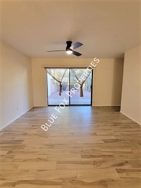 Foto del edificio - 10131 E Lost Trails St