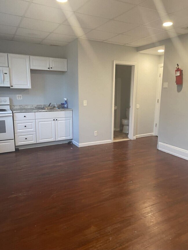 Foto del edificio - 8417 Bergenline Ave