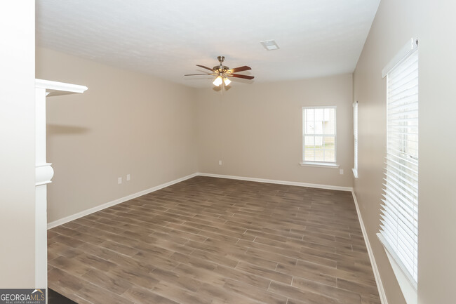 Building Photo - 9285 Carnes Crossing Cir