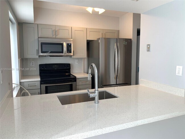Building Photo - 143 Riviera Cir
