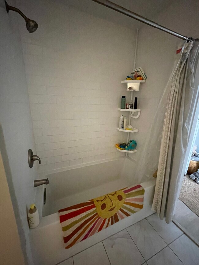 Foto del edificio - 2843 Harbor Blvd