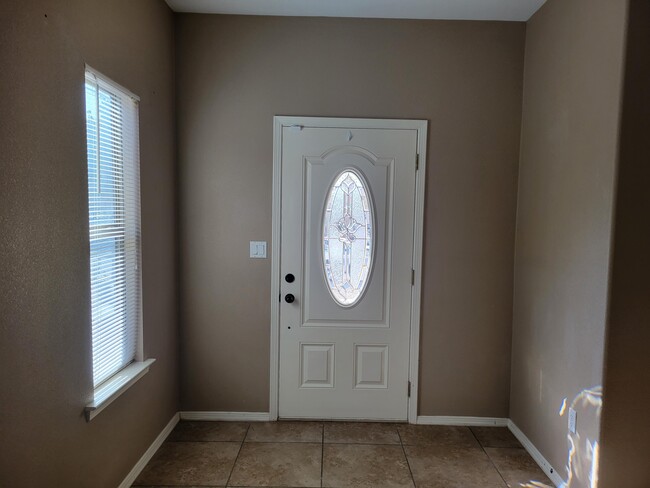 Building Photo - 14301 Pancho Gonzalez Ct