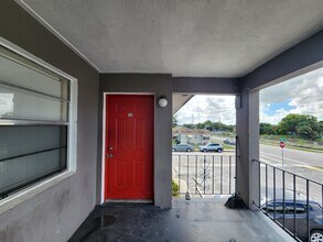 Building Photo - 1025 13th St