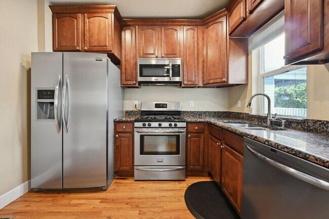 Foto del edificio - 3717 N Williams St
