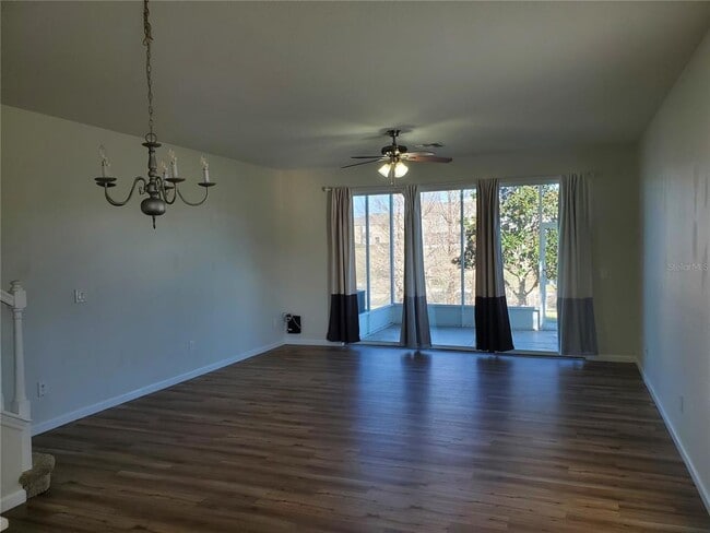 Foto del edificio - 4969 SW 45th Cir