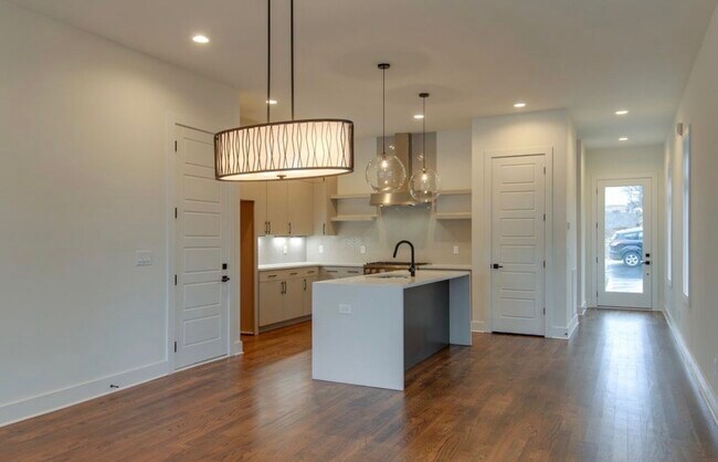 Foto del edificio - 3325 Felicia St