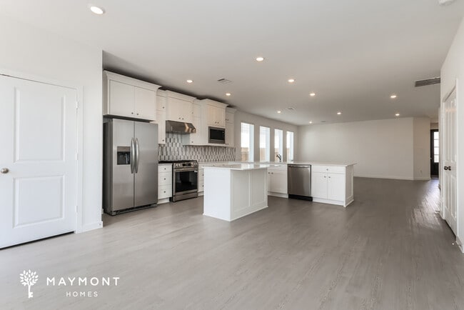 Building Photo - 6407 Symphony Wave Dr