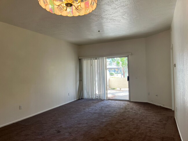 Building Photo - Condo available in 55+ Jess Ranch!!