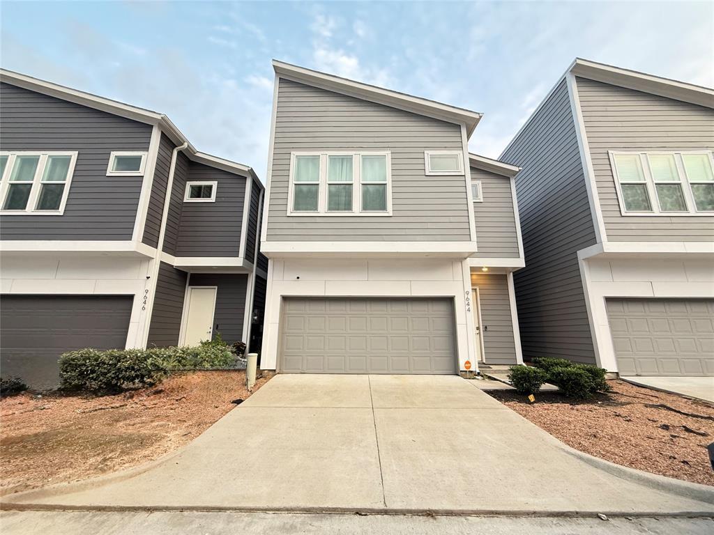 Foto principal - 9644 Habitat St
