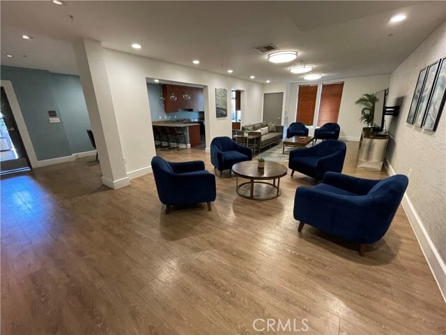 Building Photo - 388 E Ocean Blvd