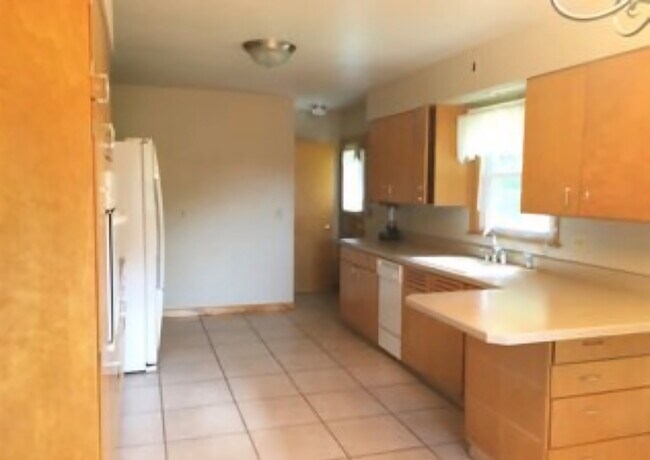 Foto del edificio - 1685 Glen Oak St