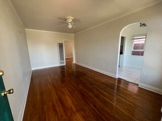 Foto del edificio - 3219 S Denison Ave
