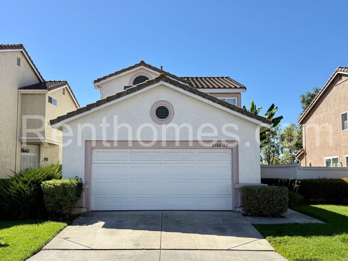 Foto principal - Mira Mesa, 8580-42 New Salem St, Gated Dev...