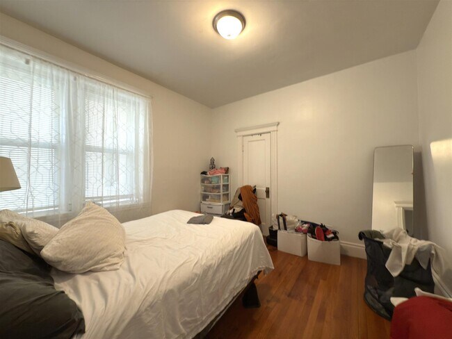 Foto del edificio - 72 Kirkland St