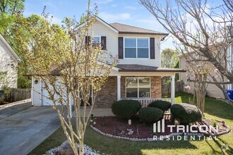 Building Photo - 815 Tramore Dr